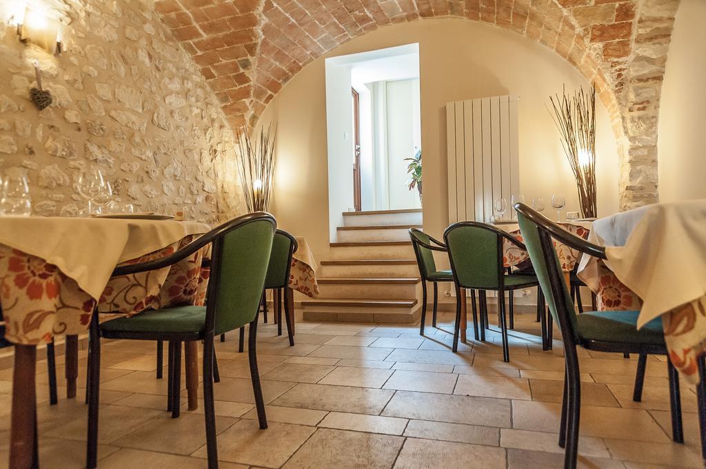 La Locanda Di Mariella Dal 1950 Poggio Picenze Εξωτερικό φωτογραφία